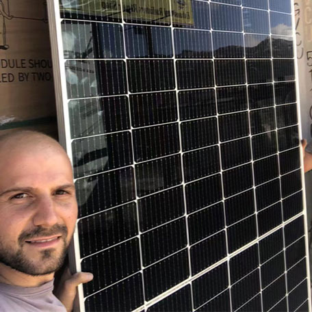 Wholesalers in Lebanon Bought 40HQ Containers of Solar Panels